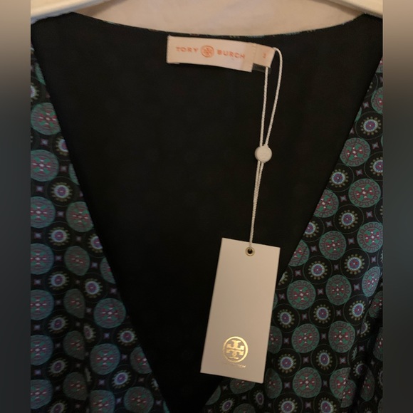 ✨⚡️💥 TORY BURCH Ruffle Wrap Black Batik Medallion Dress NWT - Picture 6 of 9